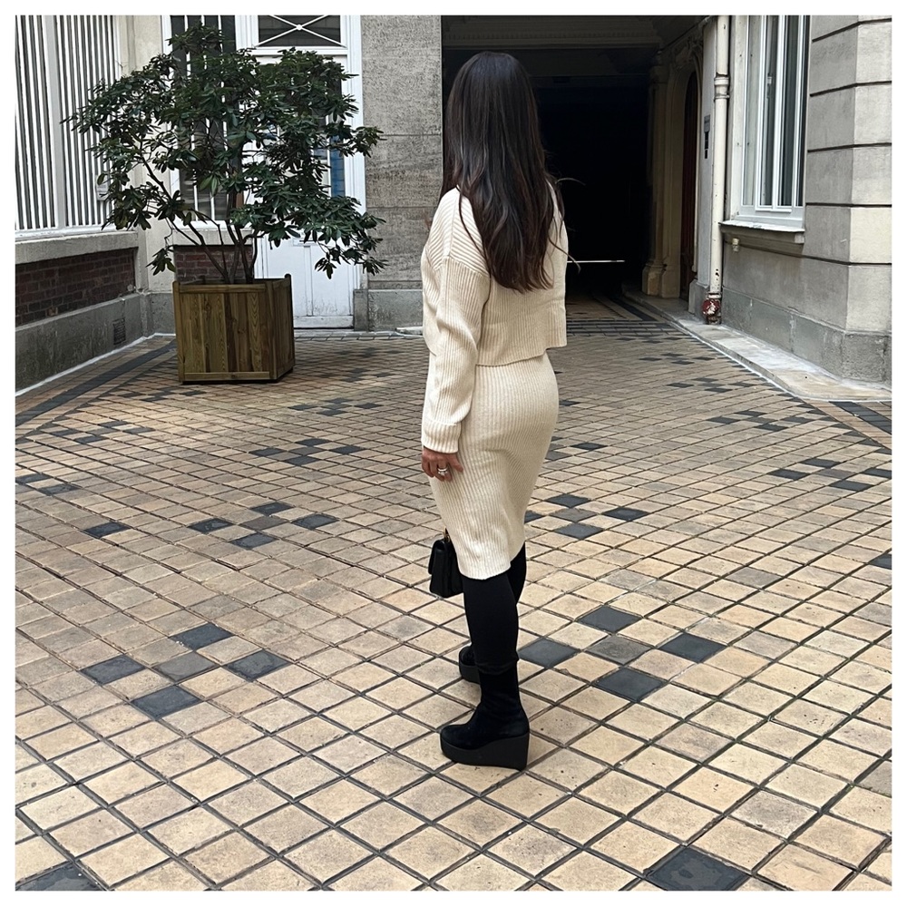 #10 CHIC MADE IN FRANCE 2 PIECES MIDI KNIT DRESS AND MATCHING SWEATER - Picture 8 of 8